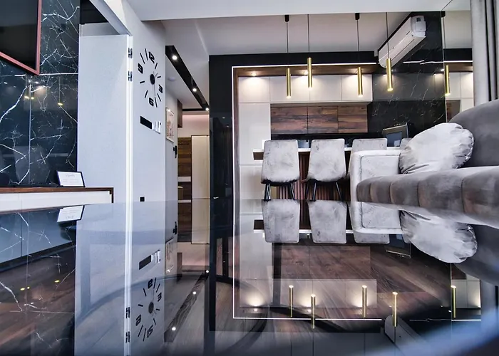 Boutique 78 By Housine *